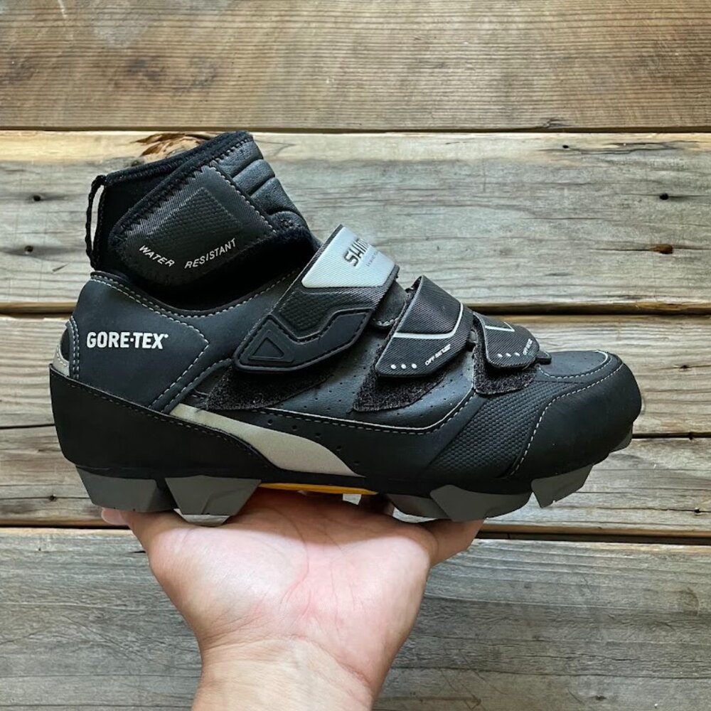 New Men Shimano MW81 GoreTex Water Resistent Black Grey Winter Cycling Biking